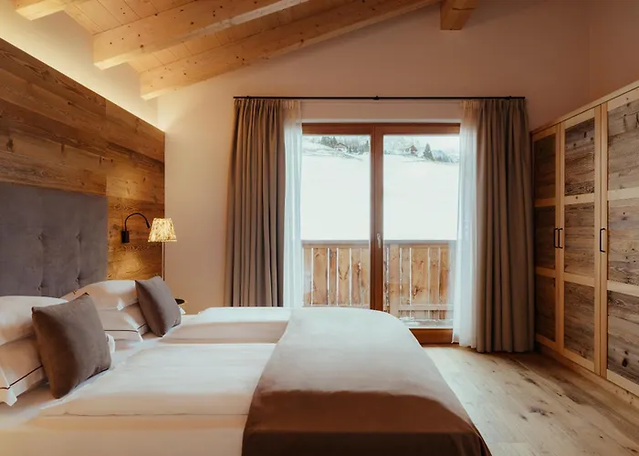 Villa Flora Mountain Lodges